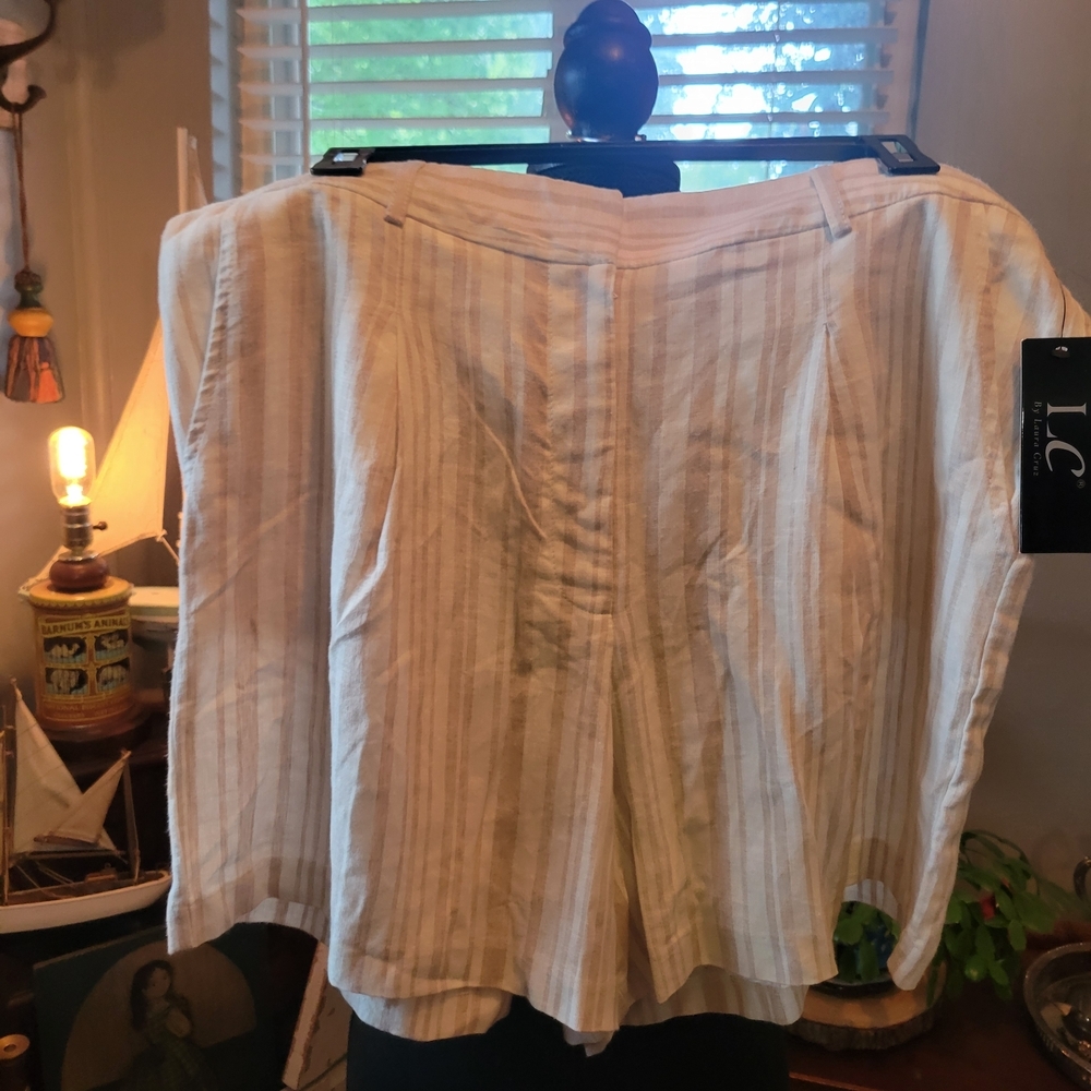 LC by Laura Cruz Cream Striped Shorts
